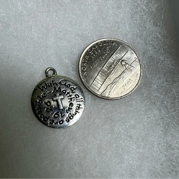 “With God all things are Possible” silver metal Bible verse pendant - Picture 4 of 4